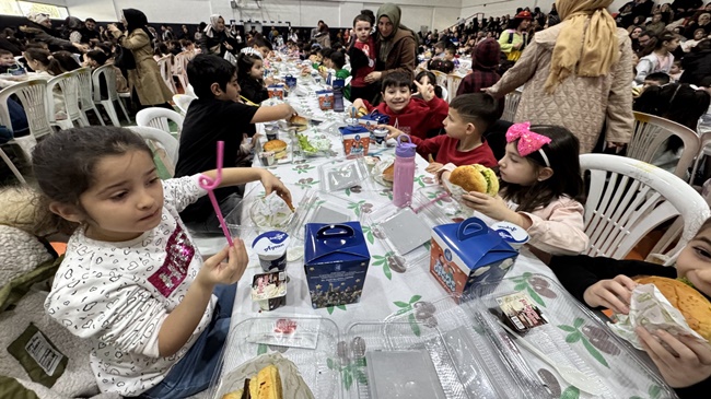BELEDİYEDEN ÇOCUKLARA ÖZEL TEKNE ORUCU İFTARI